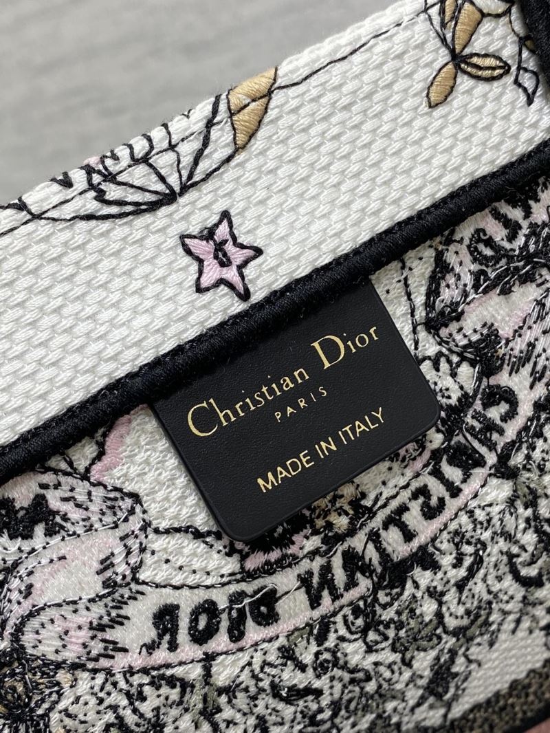 Christian Dior Shopping Bags